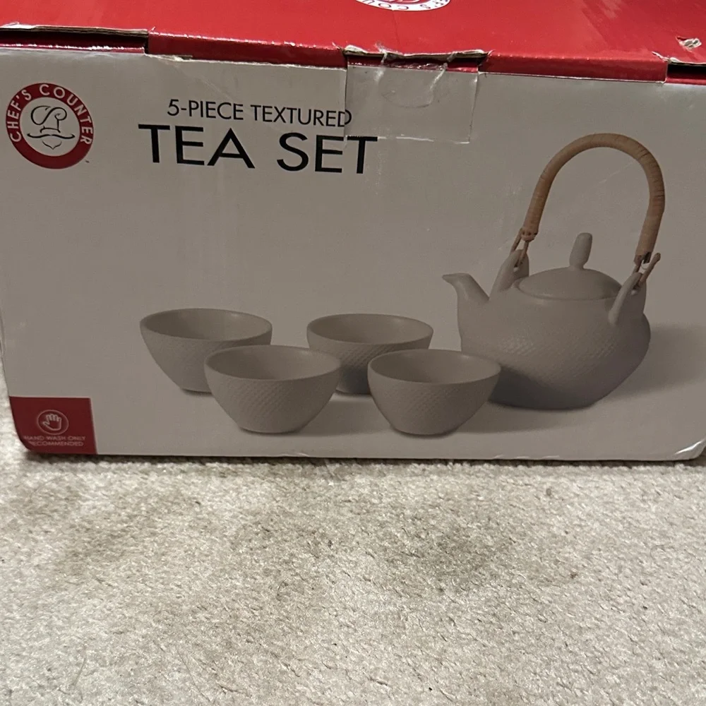 White Textured Tea Set